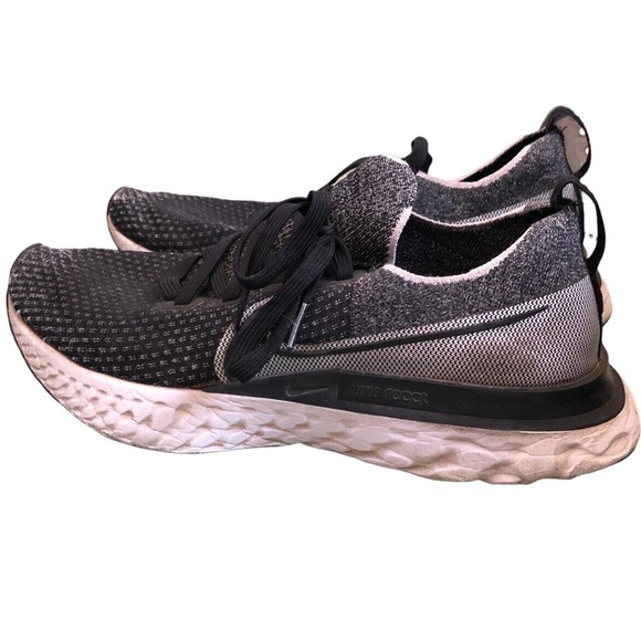 Nike React Infinity Run Flyknit 2 CT2357-101 White Black Size 10.5 - Picture 5 of 8